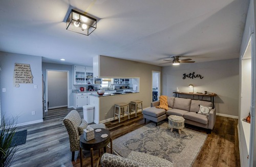 Forest Lake House | Wright Spot - Book now for football season! Close to Campus!