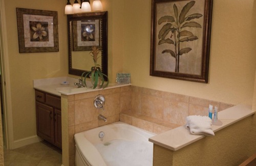 Lake Buena Vista Resort | Wyndham Bonnet Creek - Pools, Dining, Mini Golf - 1BR Deluxe
