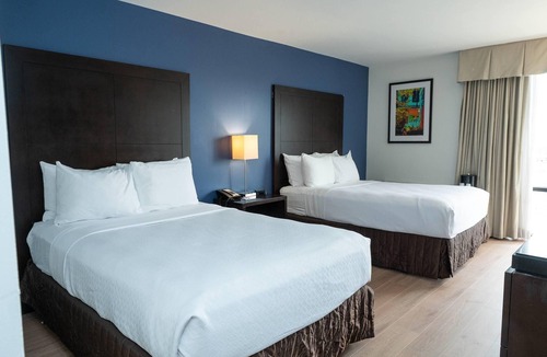 Kenner - Louis Armstrong International Airport Hotel | Wyndham New Orleans Airport & Conference Center