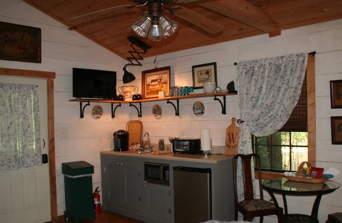 Coldwater House | Wynnewood - Jettie Jewel Cottage