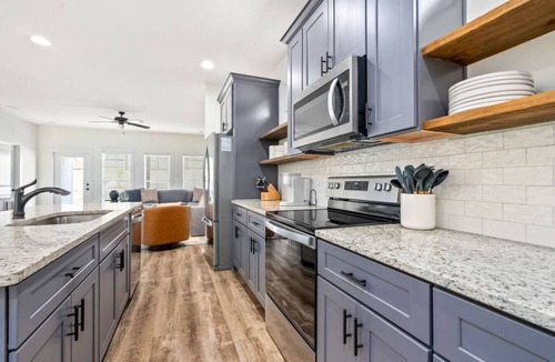 Auburn House | Your Auburn Home Away From Home – Minutes from Campus