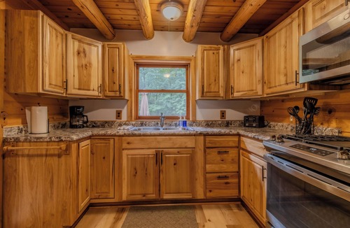 Interlochen House | Your Cozy Up North Escape - Nestled Ducks
