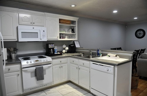 Starkville Condo | Your gameday condo awaits in the heart of Starkville, just minutes from campus!