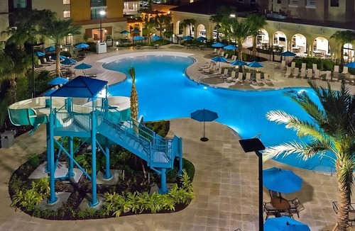 Florida Central Atlantic Coast Hotel | Your Home of Comfort and Joy! 2 Relaxing Units, Kitchen, Free Breakfast, Pool!