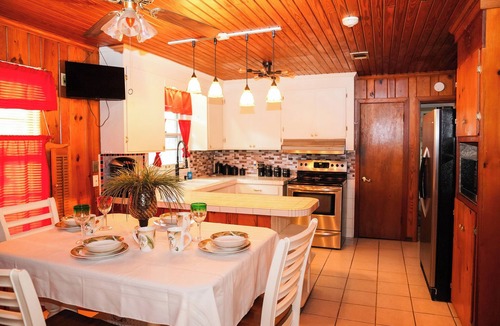 Milton House | Your Perfect Historic Downtown Milton Getaway Awaits!