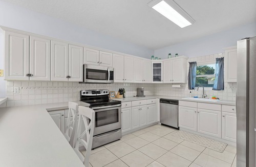 Seaview Park House | Your Ponte Vedra Beach coastal retreat—just a 10-minute walk to the ocean!
