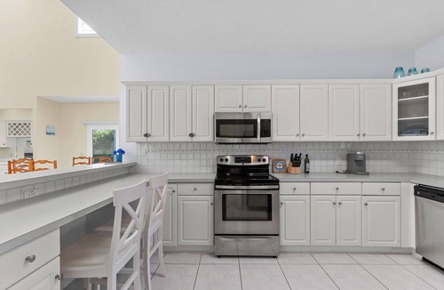 Seaview Park House | Your Ponte Vedra Beach coastal retreat—just a 10-minute walk to the ocean!