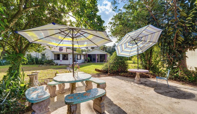 1 Mi to Historic Dtwn Sanford! Pet-Friendly Unit