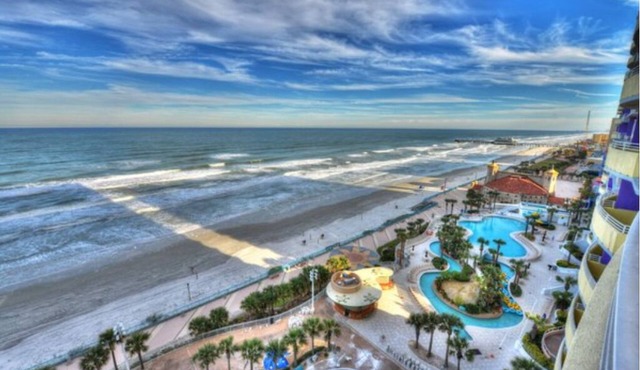2 Bedroom Lockoff Unit Condo w/Kitchen on Daytona Beach, Wyndham Ocean Walk!