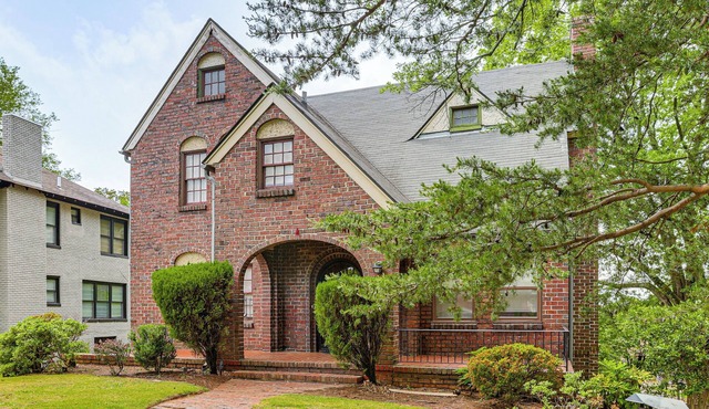 2 Mi to Uptown! Group-Friendly Home w/Game Room