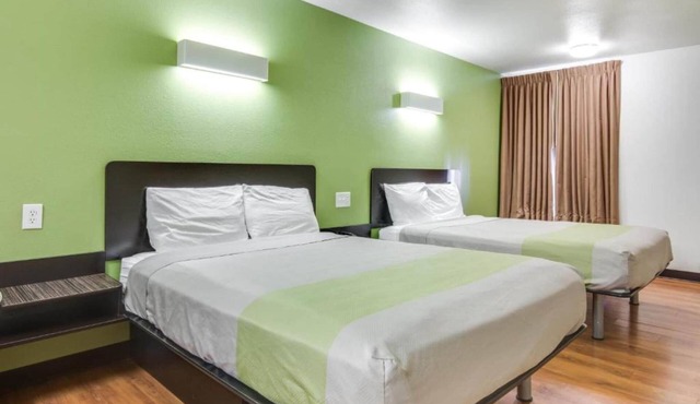 2 Queen Beds | Non-Smoking, Micfridge