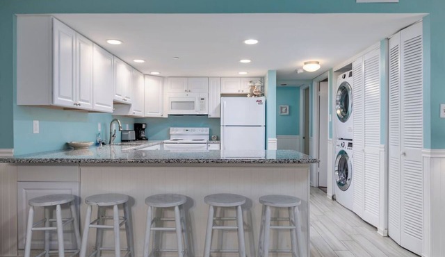 ⛱️2BR/2BA OCEANFRONT BUILDING. Book End of Summer/FALL Rates AS LOW AS $99/Night in Ocean City