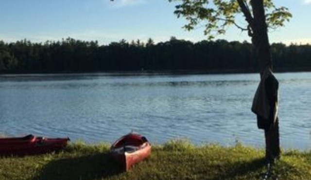 3 bedroom log cabin on the lake. Perfect for ice fishing and snowmobiling!