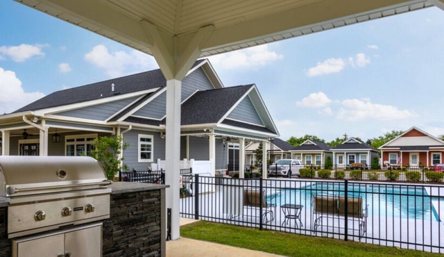 460 Front Porch Court Fully Furnished Beautiful Cottage with Amazing Amenities!