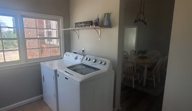 4BR/2BA Spacious,Private & Convenient Location to everything in Austell