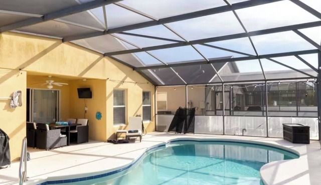 5 bedroom sleeps 10