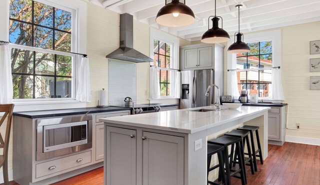 8 Guest Historic North End Tybee Beach Home Near Lighthouse