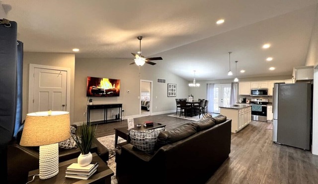 8057 Timberwind Drive · Brand New Country home - Minutes from Miamisburg in Franklin