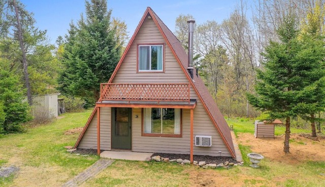 A-Frame, Mid-Century Mod Design In The Woods!🌲🏘️