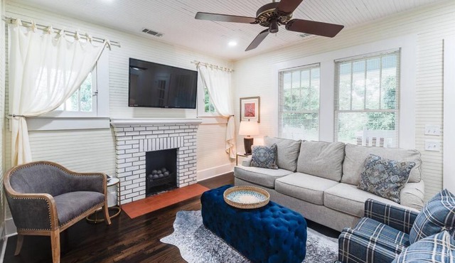 Adorable home near the University of Alabama