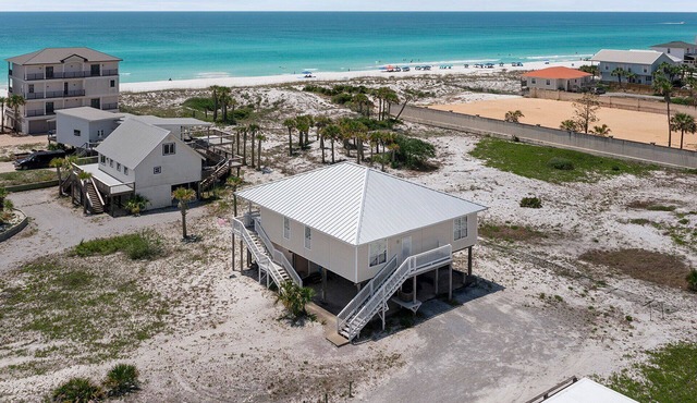 All Tide Up - Miramar Beach! Gulf Views! Steps to the Beach! Great Porch Space!