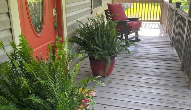 AMAZING VIEWS - boathouse private onsite boat launch, wrap around porch