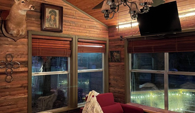 Antler Ridge Cabin One