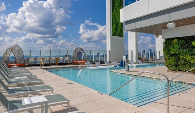 Atlanta Resort Stay Near Centennial Park with Spacious 2BR Deluxe Suite