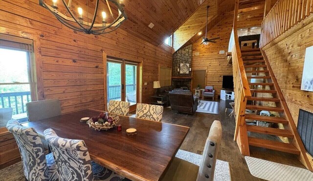Authentic Log Cabin Hot Tub, Game Room & Yard Games Sleeps 12 Wine Country in Mount Airy