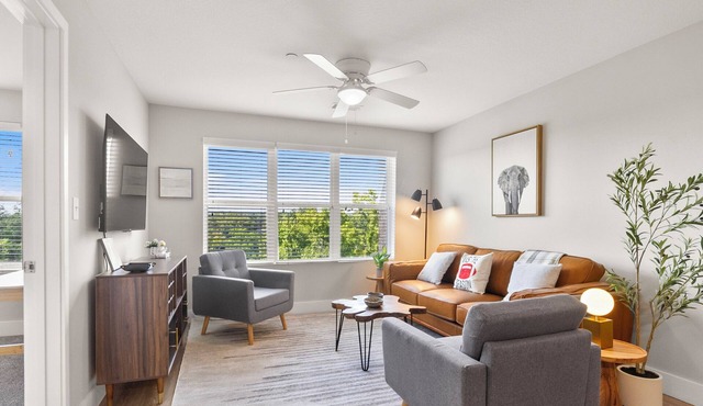 Bama on the River Riverfront Condo with a View, Gym and Pool Access