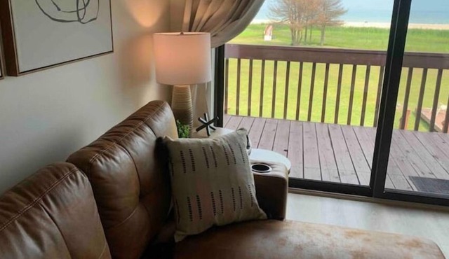 Beachfront Modern Condo- Lake Huron Private Beach