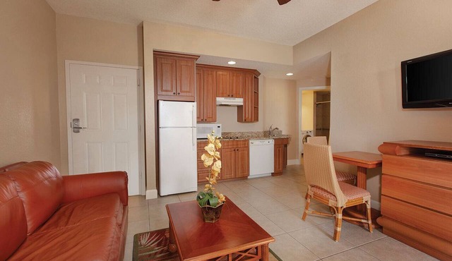 BEAUTIFUL RESORT STUDIO NEAR DISNEY