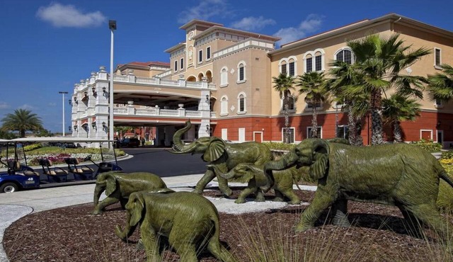 BEAUTIFUL RESORT STUDIO NEAR DISNEY
