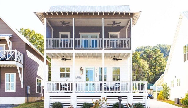 Blue Bird Cottage at River Rocks Plantation