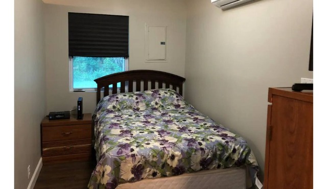 brand new cozy getaway on LAKE George?St. Johns River with Dock