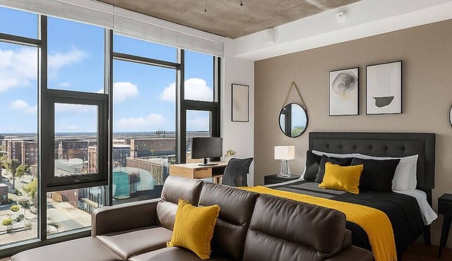 Bright + Airy Studio | Perfect City Escape 15