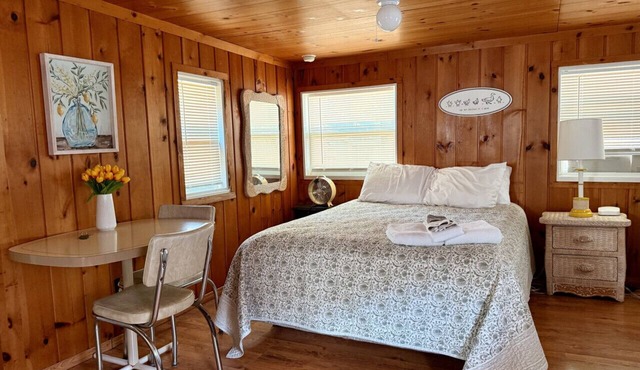 Brookside Cottages and Resorts DuckIn Cottage