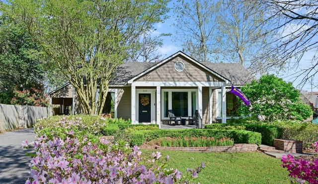 Campus Maison- Luxury LSU Retreat - Steps to Tiger Stadium