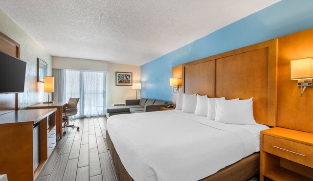 Captivating Oceanview Suite w/Balcony - Perfect for Family Fun | 2 Units