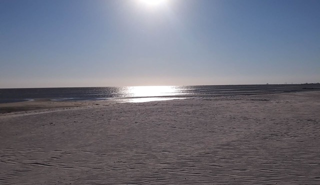CASA MARE-The beach -Military per diem honored for listing 30 days or more.