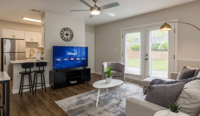 Charming 2BR Hoover Retreat w/Easy Parking 55