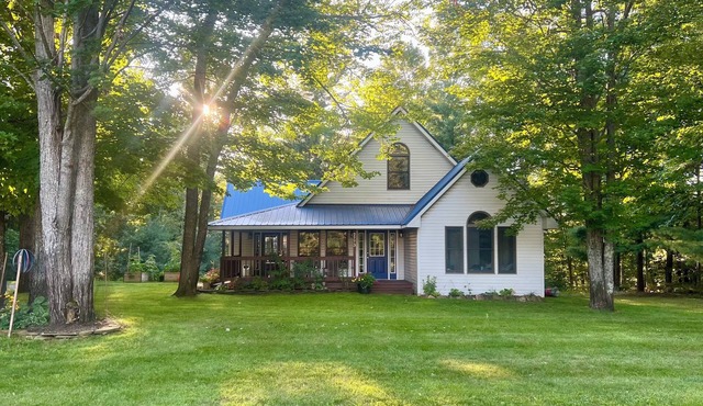 Charming 3 bedroom 2 bathroom home