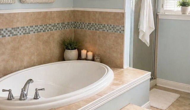 Charming 4-bdrm Retreat, Wonderful Adamsville, AC, WiFi
