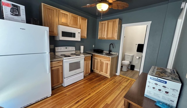 Charming cottage with AC in beautiful downtown Pendleton in Pendleton