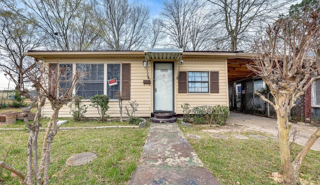 Charming El Dorado Retreat Near Main Street!