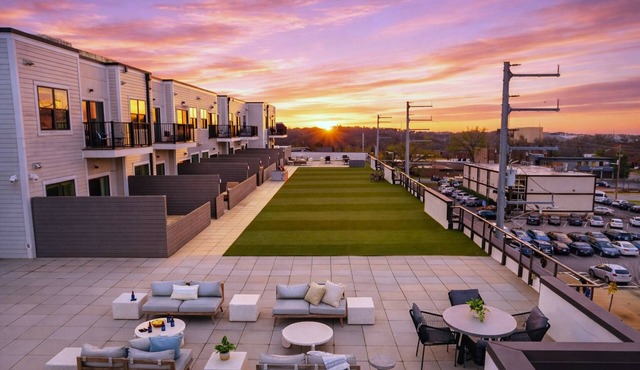 Chic Studio + Shared Terrace | Heart of Hillsboro Village | The Belcourt in Nashville