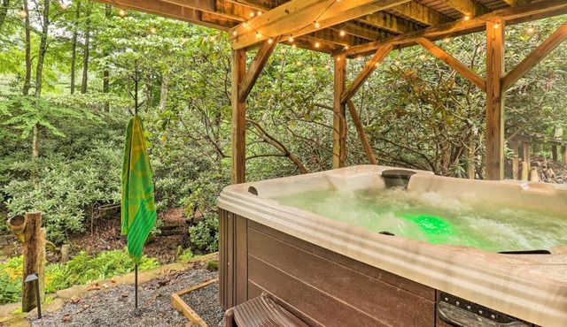 'Cold Mountain Reflections' Cabin w/Game Room! in Canton