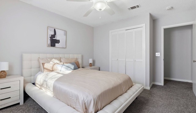 Comfortable 2BR/2BA with Modern Touches