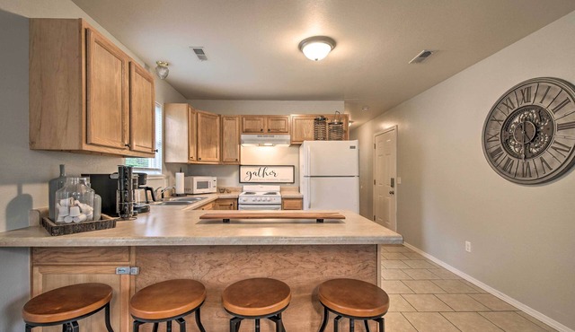 Comfy West Plains Home < 1 Mi to Main Street!