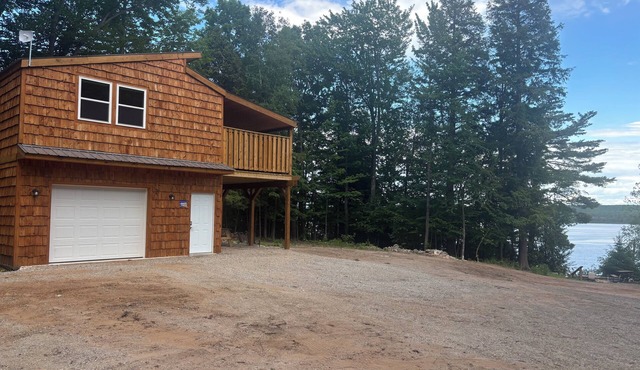 Completely updated one bedroom cabin with a hot tub on AuTrain Lake